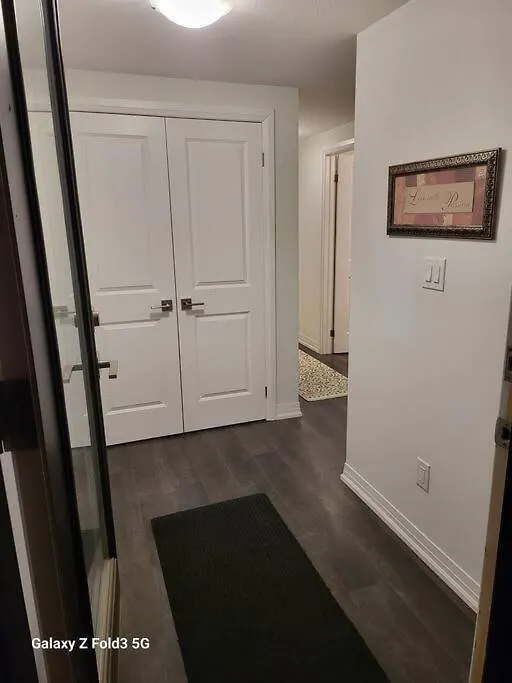 Lovely 2-Bedroom Town House Niagara Falls Apartment