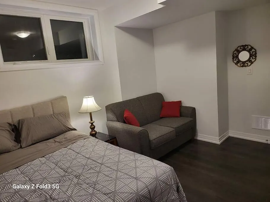 Lovely 2-Bedroom Town House Niagara Falls Canada