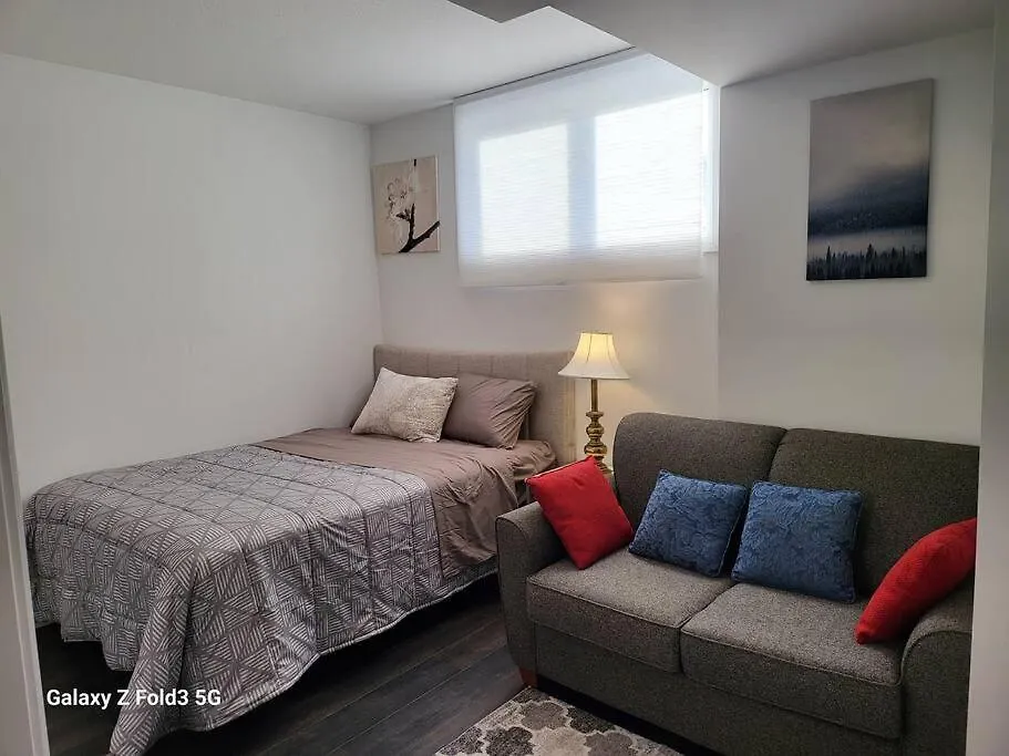 Lovely 2-Bedroom Town House Niagara Falls